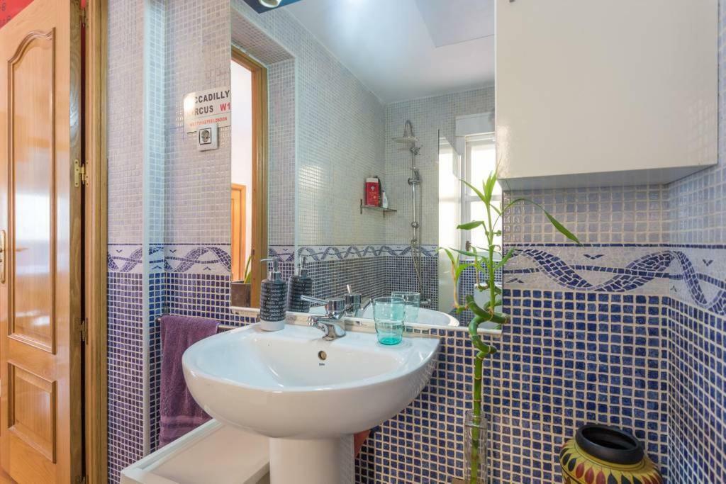 מדריד Apartamento Urgel מראה חיצוני תמונה